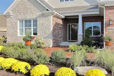 8635 Sapphire Way, Crown Point, IN 46307 photo 2