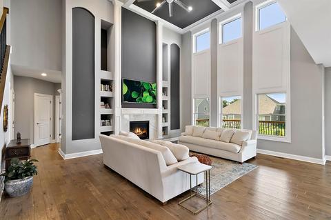 13073 Waterleaf Dr, Saint John, IN 46373 photo 5