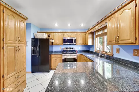 1532 W Pine St, Griffith, IN 46319 photo 3