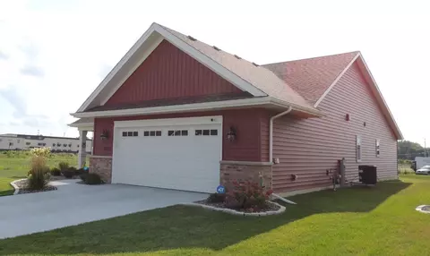 1687 Carroll Ct, Crown Point, IN 46307 photo 1