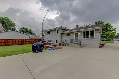 513 Cedar Ct, Munster, IN 46321 photo 32