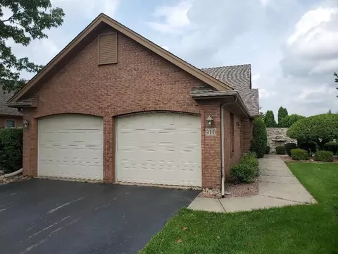 910 Cornwallis Ln, Munster, IN 46321 photo 1