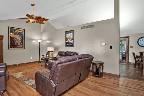 607 N Oriole Ave, Griffith, IN 46319 photo 26