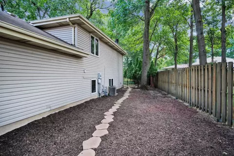 607 N Oriole Ave, Griffith, IN 46319 photo 30