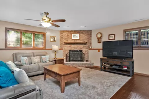 607 N Oriole Ave, Griffith, IN 46319 photo 12