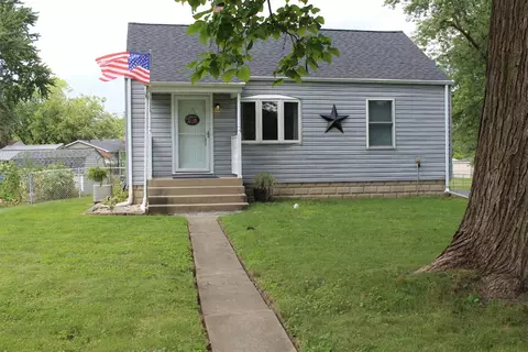 206 Maple St, Crown Point, IN 46307 photo 1