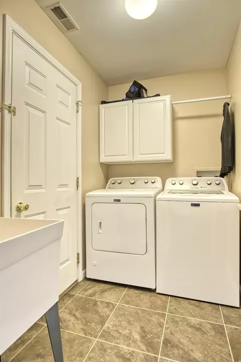 8110 Pointe Dr, Crown Point, IN 46307 photo 14
