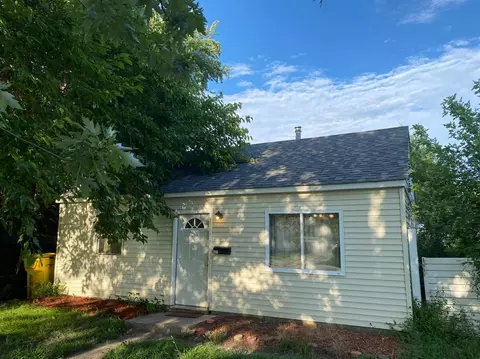 227 N Jay St, Griffith, IN 46319 photo 1