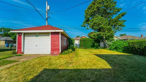 1326 Stanton Ave, Whiting, IN 46394 photo 2