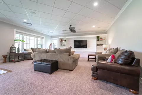 215 Glencoe Dr, Valparaiso, IN 46385 photo 78