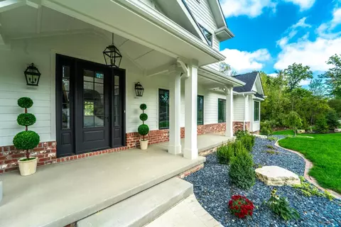 215 Glencoe Dr, Valparaiso, IN 46385 photo 10