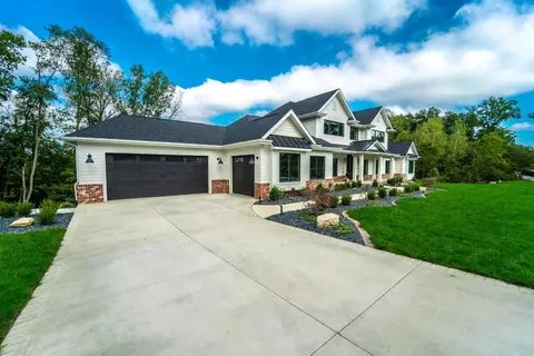 215 Glencoe Dr, Valparaiso, IN 46385 photo 4