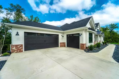 215 Glencoe Dr, Valparaiso, IN 46385 photo 5