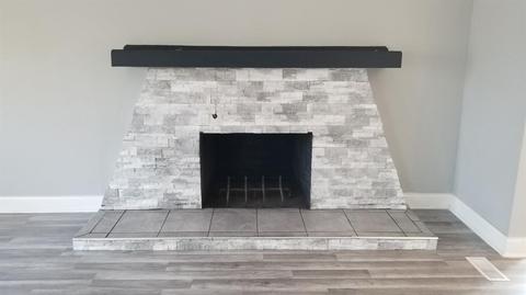 392 Johnson St, Gary, IN 46402 photo 8