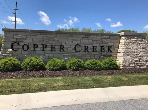 2224 Copper Creek Dr, Crown Point, IN 46307 photo 1