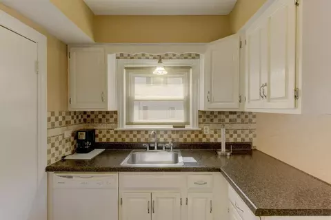 2124 Washington Cir, Munster, IN 46321 photo 13