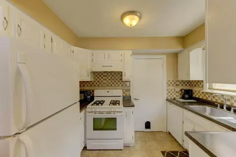 2124 Washington Cir, Munster, IN 46321 photo 11
