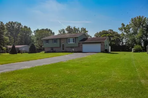 2049 E 1130, De Motte, IN 46310 photo 5