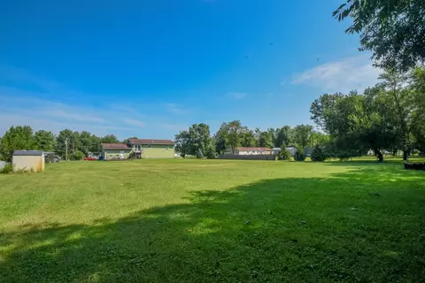 2049 E 1130, De Motte, IN 46310 photo 9