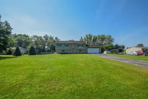 2049 E 1130, De Motte, IN 46310 photo 4