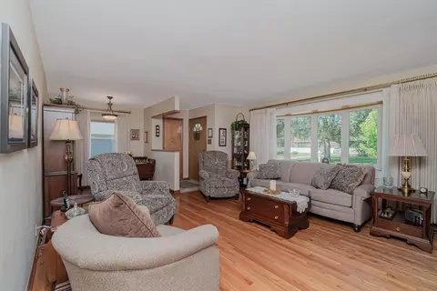 242 Sunset Ln, Munster, IN 46321 photo 3
