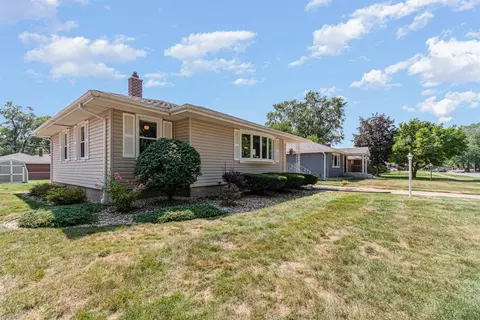 242 Sunset Ln, Munster, IN 46321 photo 1