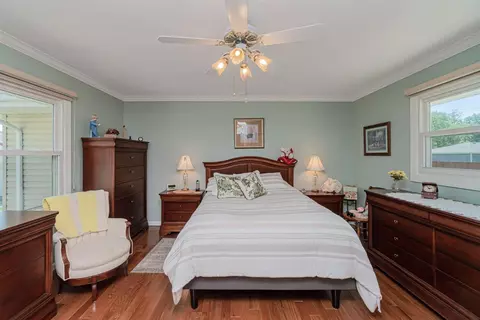 242 Sunset Ln, Munster, IN 46321 photo 8