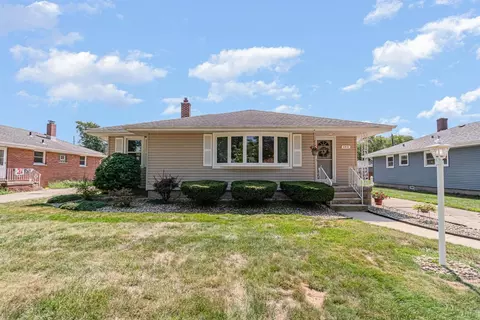242 Sunset Ln, Munster, IN 46321 photo 2