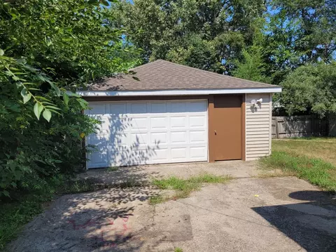 2962 W 19th Pl, Gary, IN 46404 photo 2