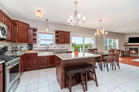 1110 Jeanne Ct, Crown Point, IN 46307 photo 9