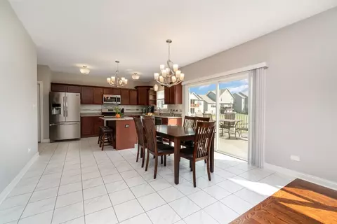 1110 Jeanne Ct, Crown Point, IN 46307 photo 12
