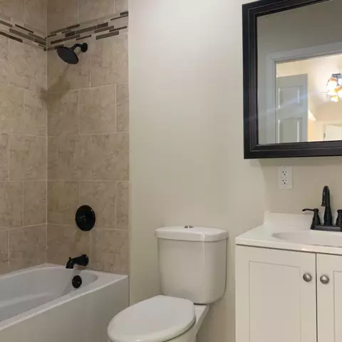 542 S Wayne St, Gary, IN 46403 photo 11
