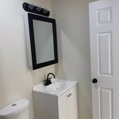 542 S Wayne St, Gary, IN 46403 photo 7