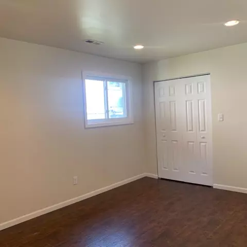 542 S Wayne St, Gary, IN 46403 photo 15