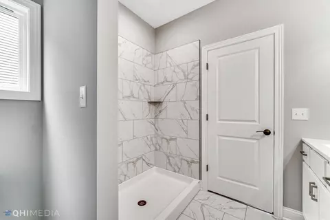 18 Levanno Dr, Crown Point, IN 46307 photo 11