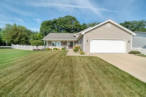 8886 Hamlin Pl, Crown Point, IN 46307 photo 1