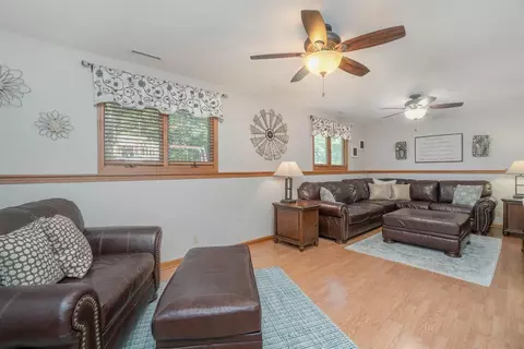 8886 Hamlin Pl, Crown Point, IN 46307 photo 19