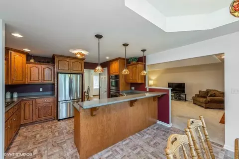 1734 Silver Hawk Dr, Crown Point, IN 46307 photo 4