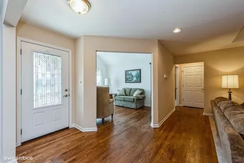 1734 Silver Hawk Dr, Crown Point, IN 46307 photo 8