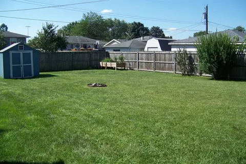 921 W Ash St, Griffith, IN 46319 photo 32