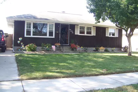 921 W Ash St, Griffith, IN 46319 photo 1
