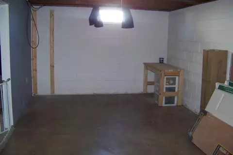 921 W Ash St, Griffith, IN 46319 photo 22