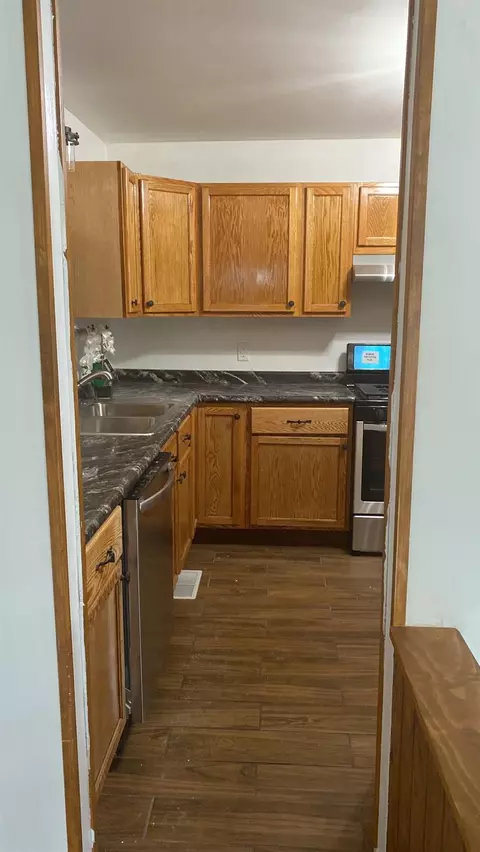 8300 Hickory Ave, Gary, IN 46403 photo 7