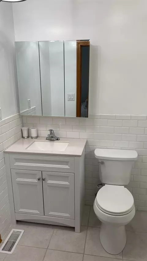 8300 Hickory Ave, Gary, IN 46403 photo 15