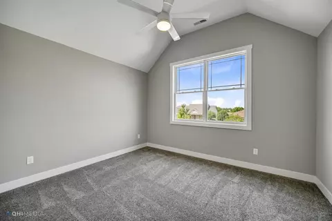 8233 Castle Dr, Munster, IN 46321 photo 17