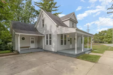 102 E Main St, Lowell, IN 46356 photo 2