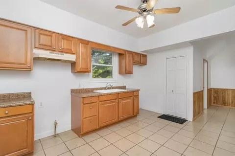 102 E Main St, Lowell, IN 46356 photo 8