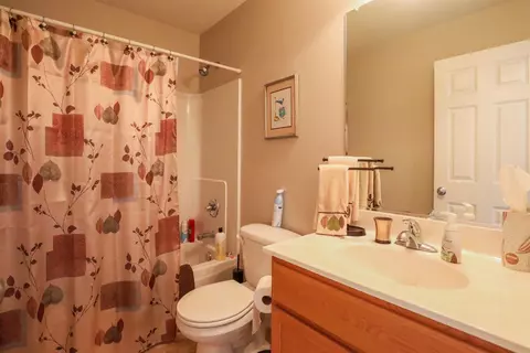2424 Legend Cir, Chesterton, IN 46304 photo 18