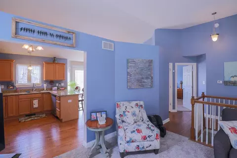 2424 Legend Cir, Chesterton, IN 46304 photo 8