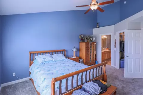 2424 Legend Cir, Chesterton, IN 46304 photo 13